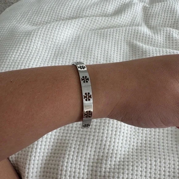Tory Burch Miller bracelet cuff - Picture 1 of 4